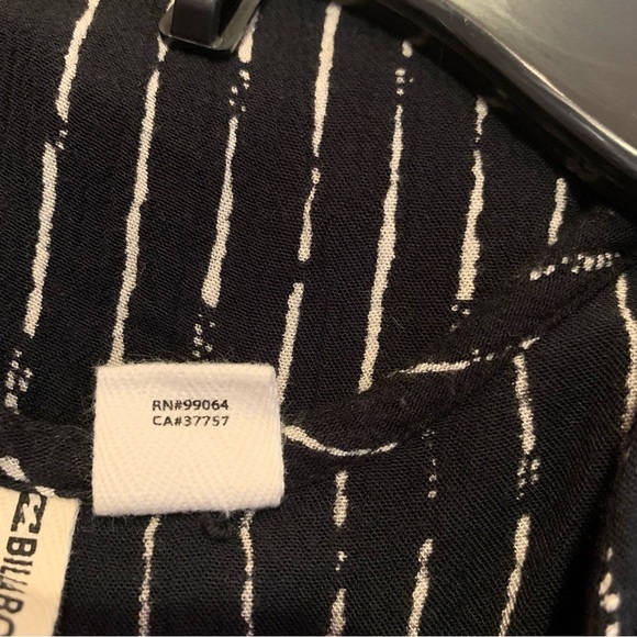 Women’s Billabong Relax On High Plunging Mini Dress - Picture 5 of 10